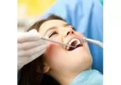 Transforming Smiles: The Artistry of a Cosmetic Dentist
